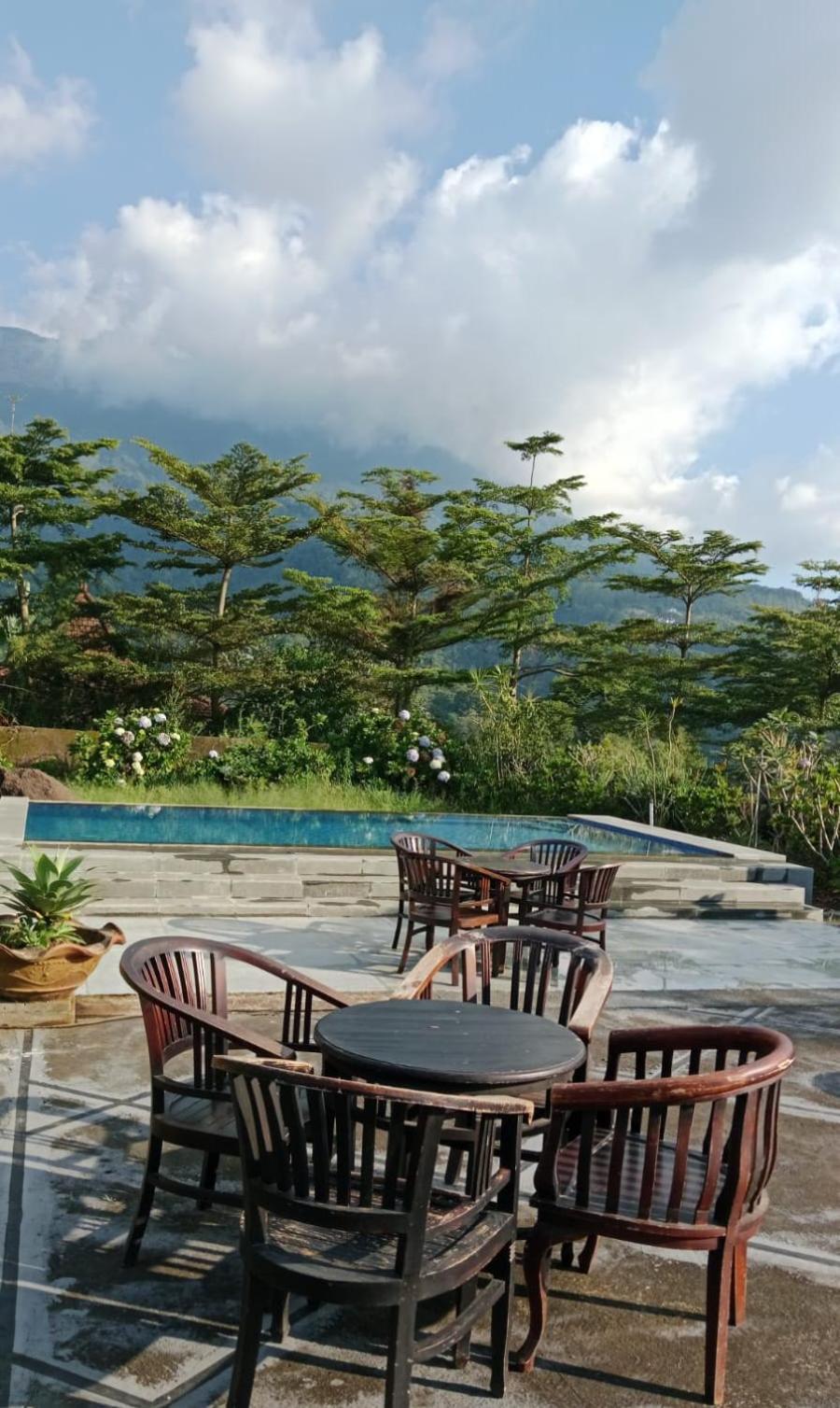 Villa Eaden Puncak Esterno foto